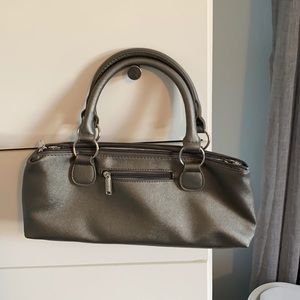 Elegant Gray Handbag